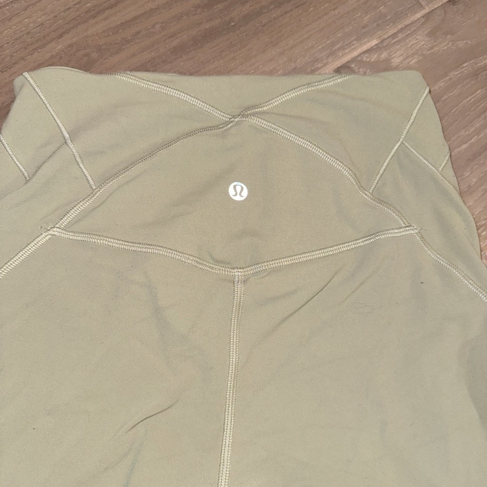 Lululemon Nulu Fold Yoga High-Rise Crop 23" RoseMary Green size 6 - Picture 10 of 14